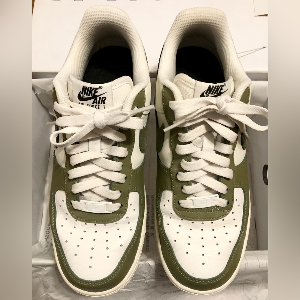 🌹🍃NIKE by You Air Force 1 - Custom Whte/Hunter Green Women’s Sneaker (Size: 8.5)